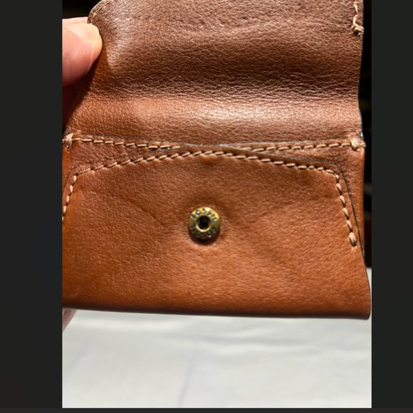 Brand New (without tags) Lug Slide & Lug Drizzle + Kipling Pouch and Fossil Case - Picture 6 of 7